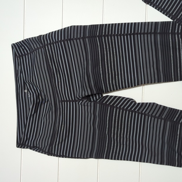Like New Athleta Stripe Full Length Yoga Pants Leggings - Picture 2 of 6